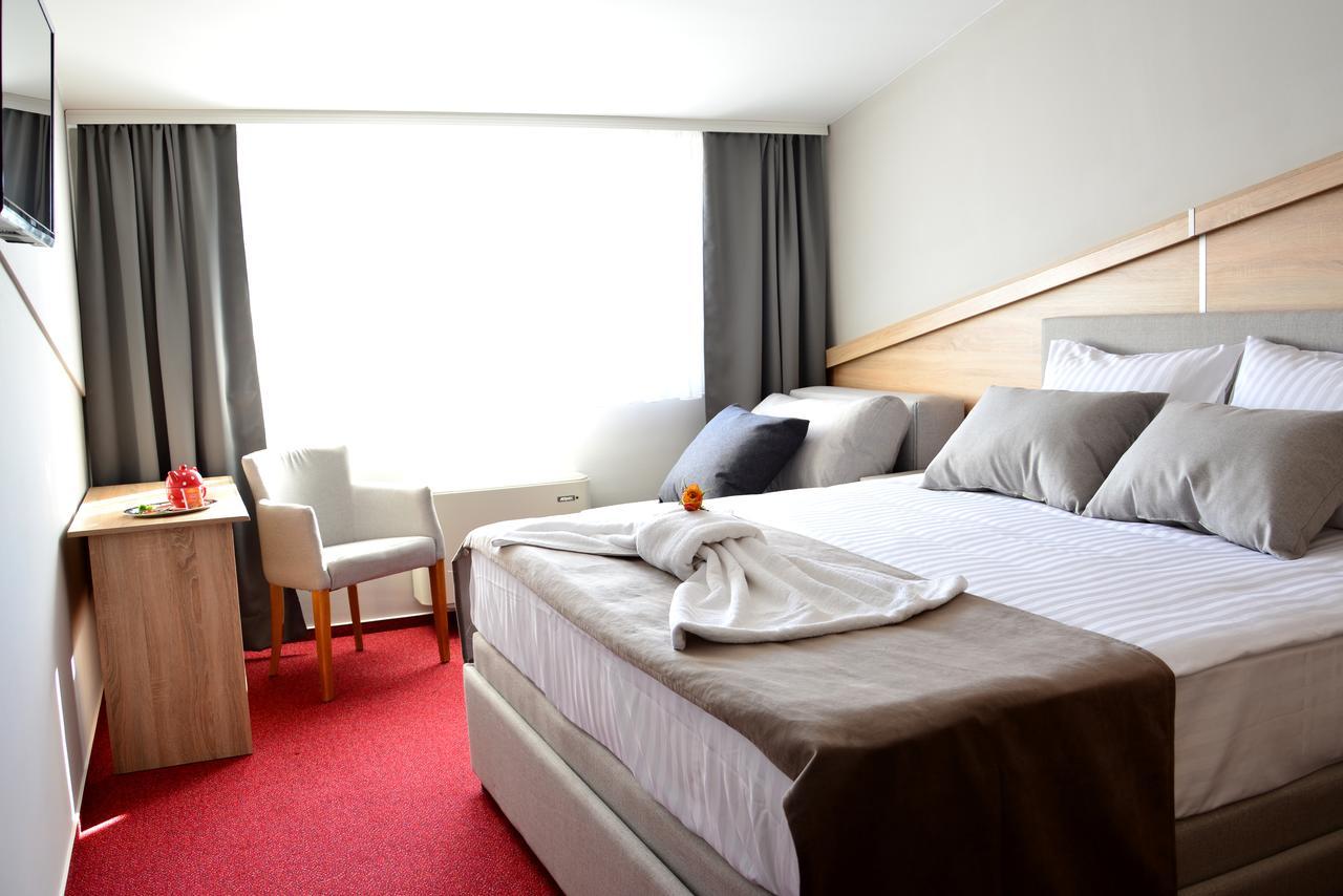 Hotel Dolenjc Novo Mesto Esterno foto